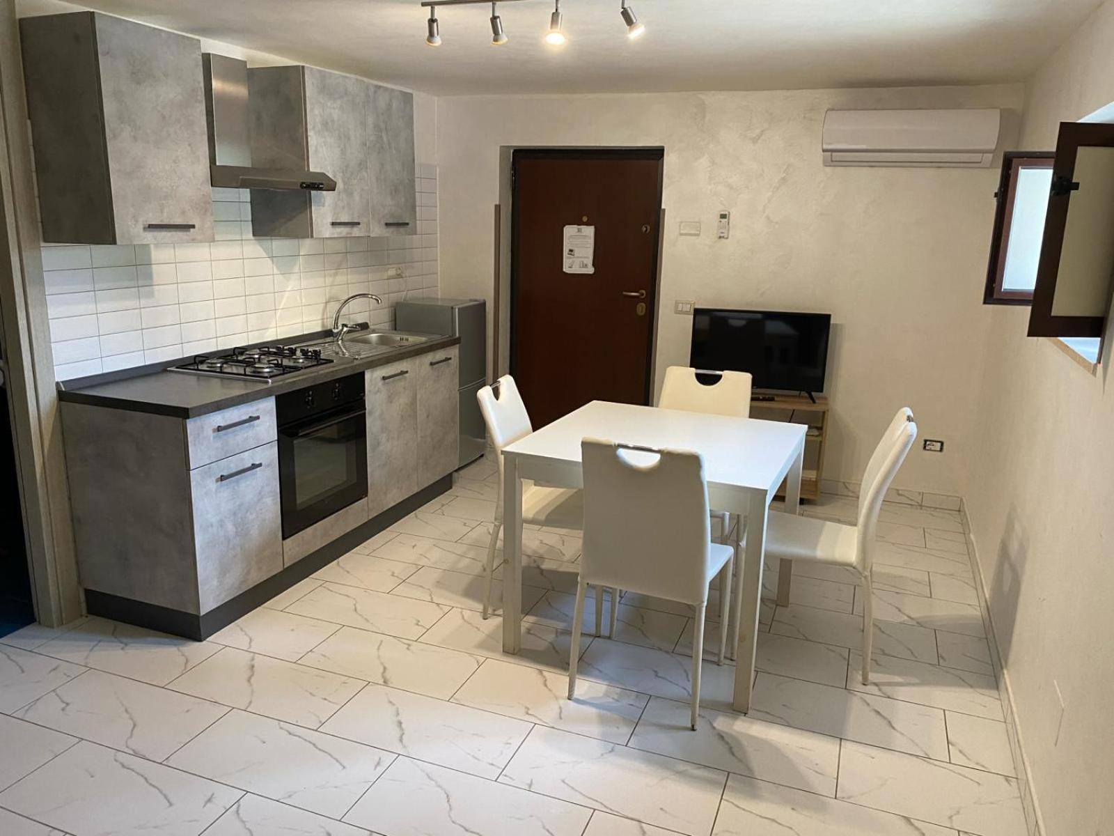 A Casa Di Laura B&B Apartments 캄파냐 외부 사진