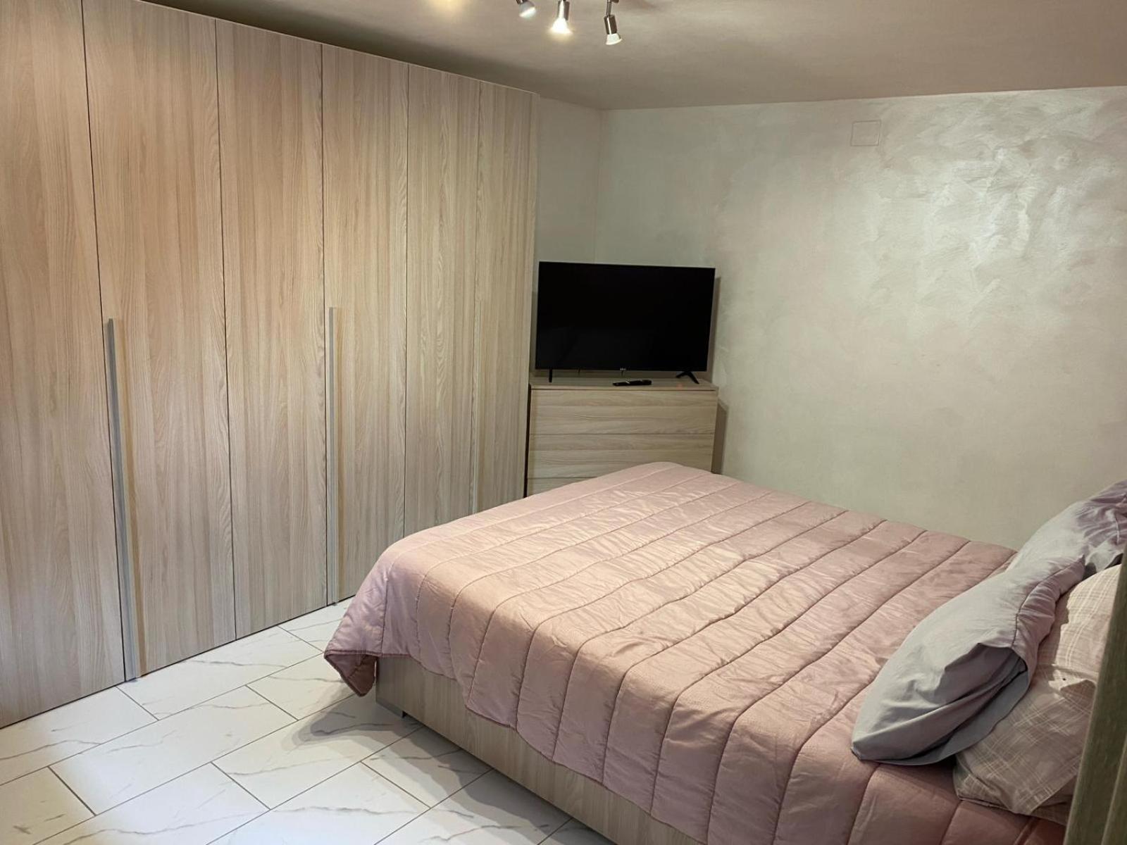 A Casa Di Laura B&B Apartments 캄파냐 외부 사진